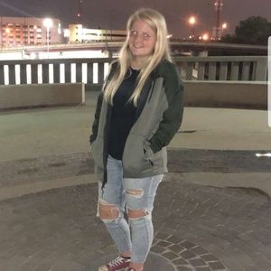 Meet your Posher, Miah